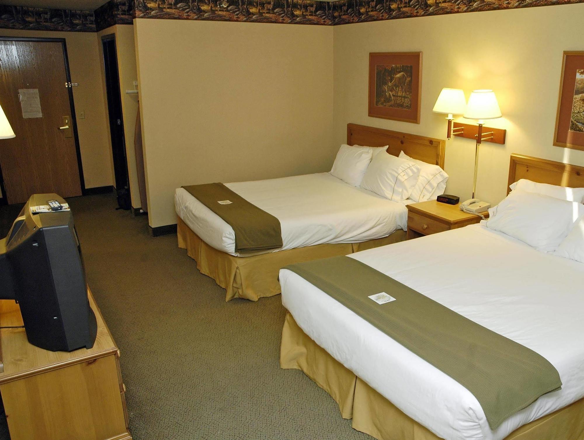 Pellston Lodge Esterno foto