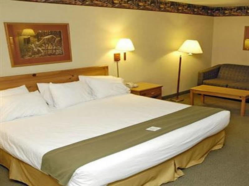Pellston Lodge Esterno foto
